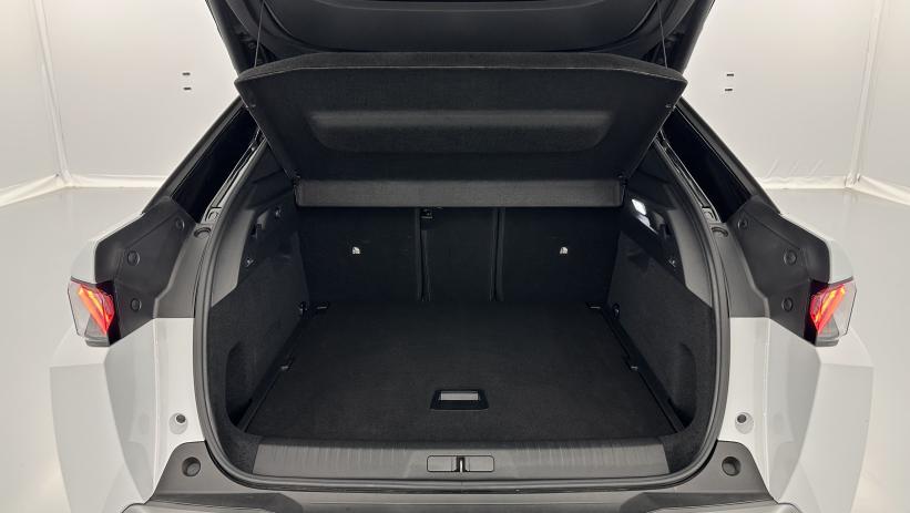 Aperçu du véhicule : III 1.2 Hybrid 145ch GT e-DCS6
