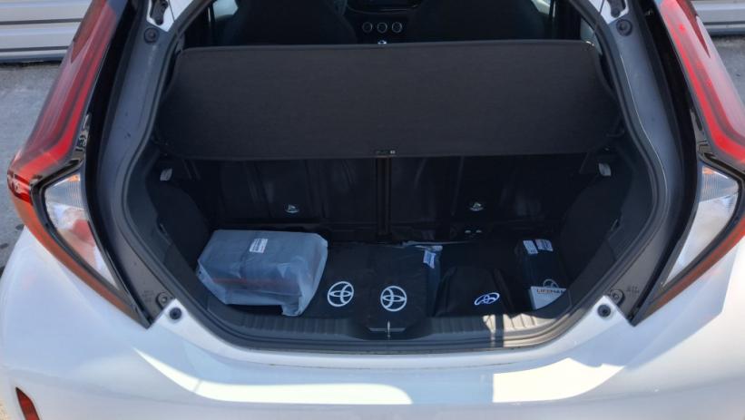 Aperçu du véhicule : AYGO X 1.0 VVT-i 72 Dynamic
