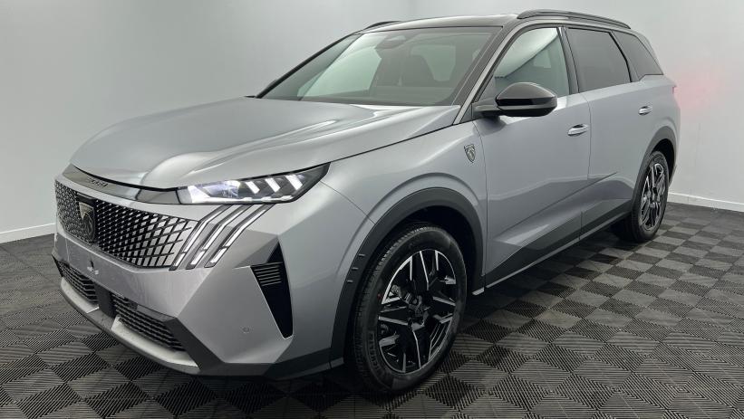 Aperçu du véhicule : Hybrid 145 e-DCS6 GT Gris Artense avec 2470€ d'équipements inclus