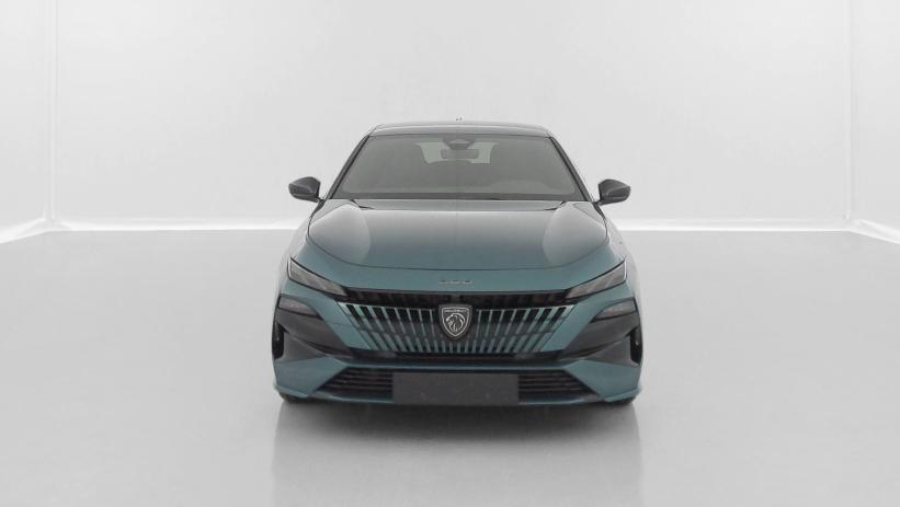 Aperçu du véhicule : III(2) 1.2 Hybrid 145ch GT Exclusive e-DCS6