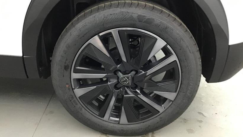 Aperçu du véhicule : 2008 Hybrid 145 ch e-DCS6 GT