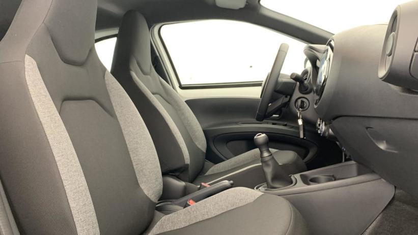 Aperçu du véhicule : 1.0 VVT-i 72 Dynamic
