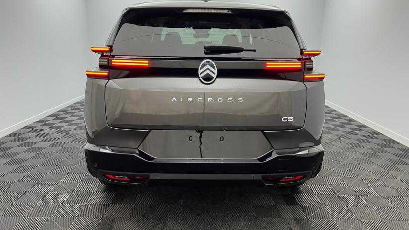 Aperçu du véhicule : Nouveau Hybrid 145 ch e-DCS6 Plus Gris Platinium avec 2200€ d'équipements inclus