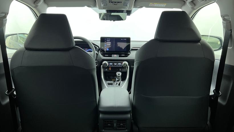 Aperçu du véhicule : Hybride 218 ch 2WD Dynamic Gris Atlas avec 3150€ d'équipements inclus