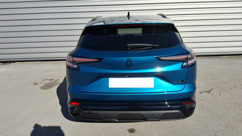Aperçu du véhicule : AUSTRAL full hybrid E-Tech 200 ch Esprit Alpine