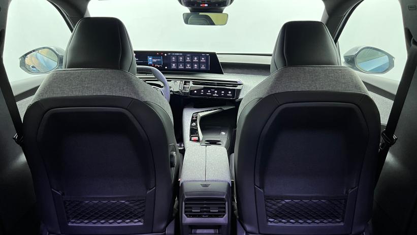 Aperçu du véhicule : Hybrid 145 e-DCS6 GT Bleu Obession avec 3550€ d'équipements inclus
