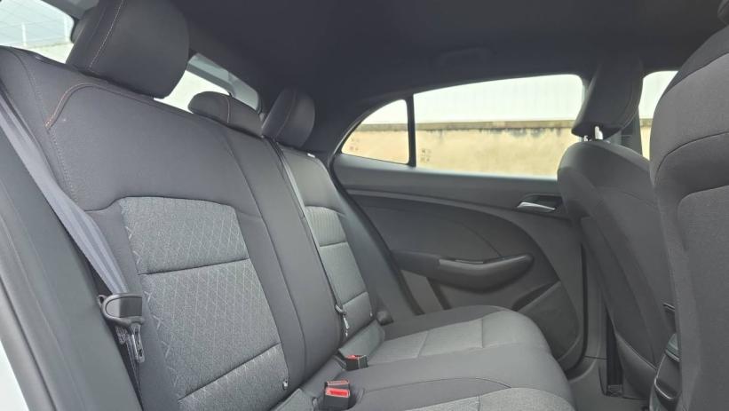 Aperçu du véhicule : 1.5 L Hybrid+ 195 ch Standard