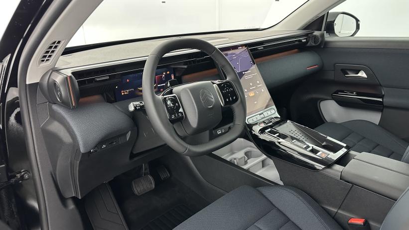 Aperçu du véhicule : 1.2 Hybrid 145ch Plus e-DCS6 