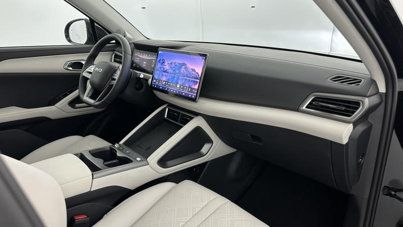 Aperçu du véhicule : 1.5 DM-i PHEV 212ch Boost