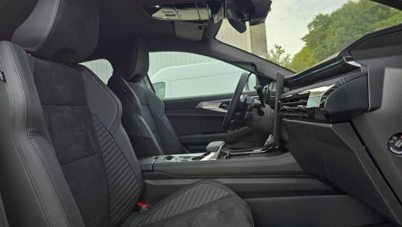 Aperçu du véhicule : E-Tech full hybrid 200ch esprit Alpine