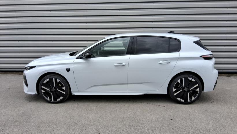 Aperçu du véhicule : 308 DIESEL BlueHDi 130ch S&S EAT8 GT
