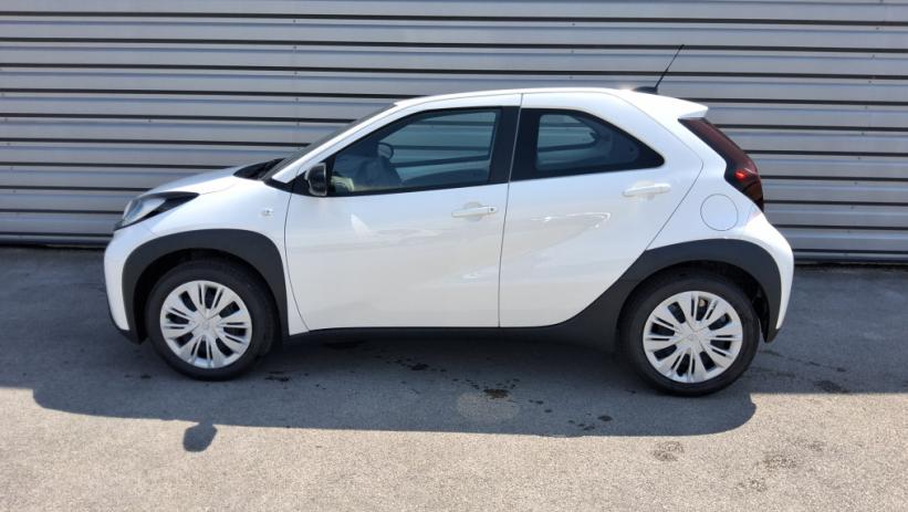 Aperçu du véhicule : AYGO X 1.0 VVT-i 72 Dynamic