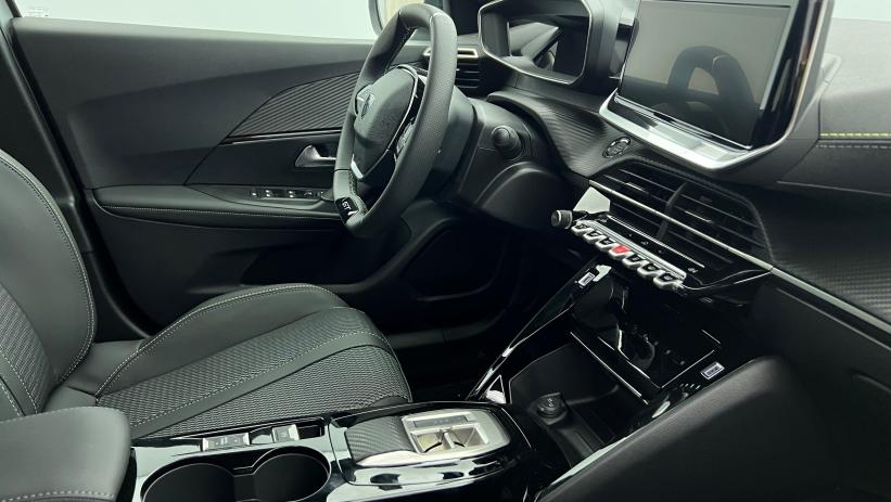 Aperçu du véhicule : Hybrid 145 e-DCS6 GT Blanc Okénite avec 1650€ d'équipements inclus