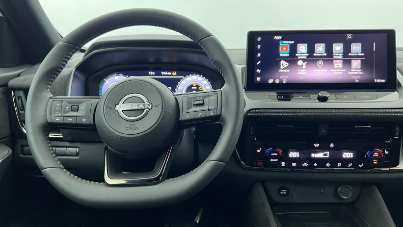 Aperçu du véhicule : Hybrid Nouveau e-Power Gen3 205 ch N-Design Blanc Nacré - Toit Noir avec 2350€ d'équipements inclus