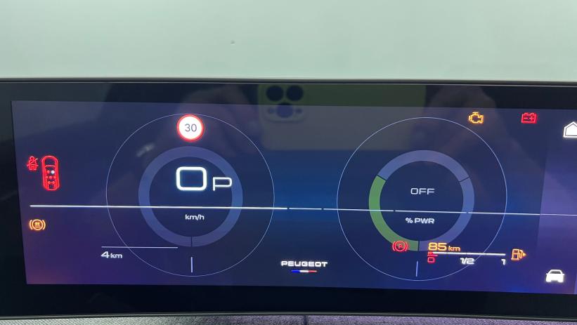 Aperçu du véhicule : Hybrid 145 e-DCS6 GT Gris Artense avec 2470€ d'équipements inclus