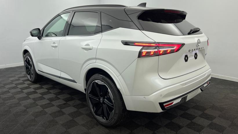 Aperçu du véhicule : Hybrid Nouveau e-Power Gen3 205 ch N-Design Blanc Nacré - Toit Noir avec 2350€ d'équipements inclus
