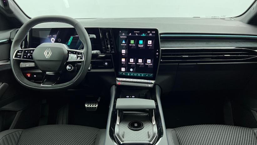 Aperçu du véhicule : full hybrid E-Tech 200 ch Esprit Alpine Gris Schiste - Toit Noir Etoilé avec 4000€ d'équipements inclus