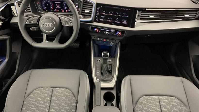 Aperçu du véhicule : 30 TFSI 116 CH S TRONIC 7 ADVANCED