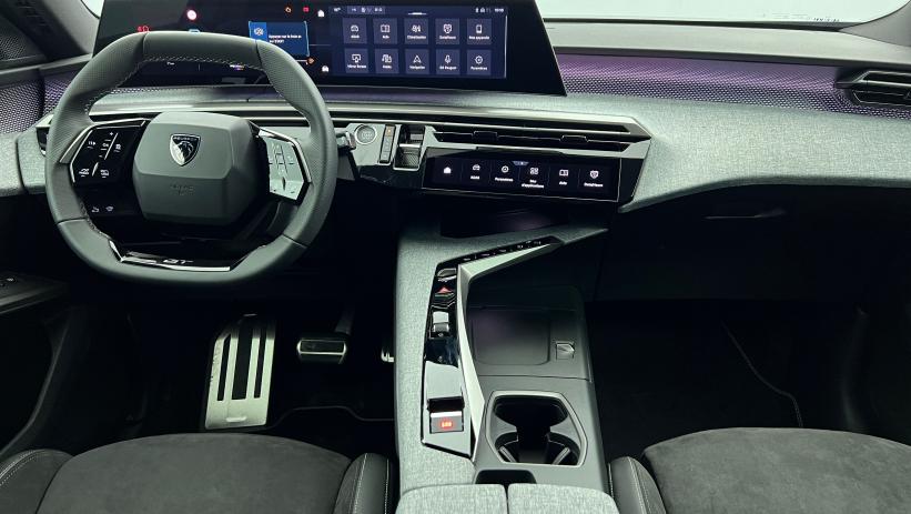 Aperçu du véhicule : Hybrid 145 e-DCS6 GT Bleu Ingaro avec 4320€ d'équipements inclus