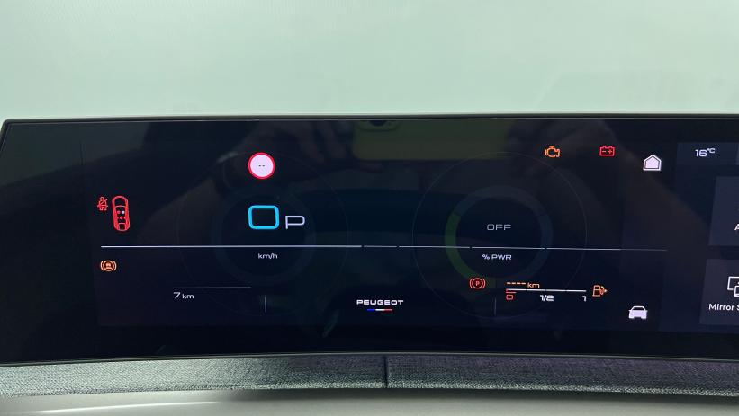 Aperçu du véhicule : Hybrid 145 e-DCS6 GT Bleu Ingaro avec 4320€ d'équipements inclus