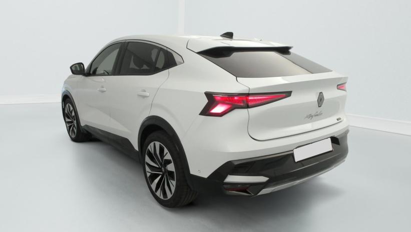 Aperçu du véhicule : E-Tech full hybrid 200ch Techno
