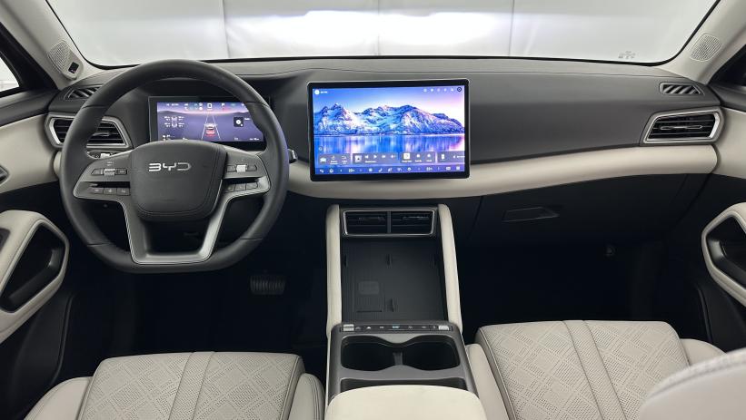 Aperçu du véhicule : 1.5 DM-i PHEV 212ch Boost